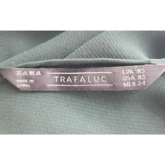 Zara Green Top Blogger Favorite Flare Sleeves Dressy Cut Out Hipster Festival XS - Picture 5 of 5